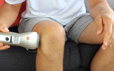 Physiotherapy of knee articulation arthrosis